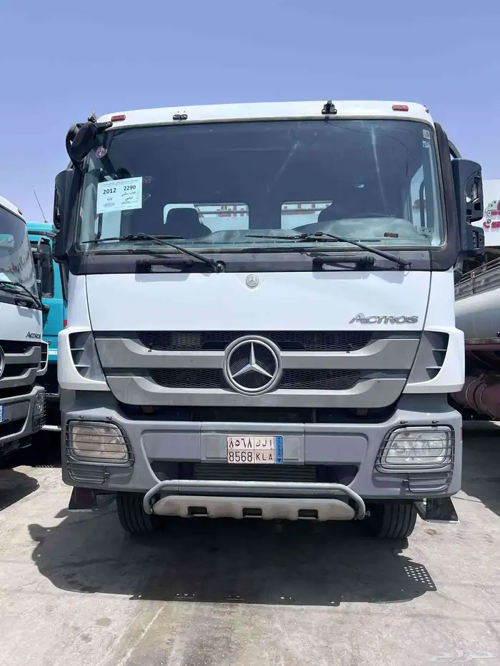 حراج معرض رائد للسيارات والشاحنات والمعدات الثقيله 1