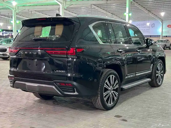لكزس LX600BBموديل 2025سعودي 4