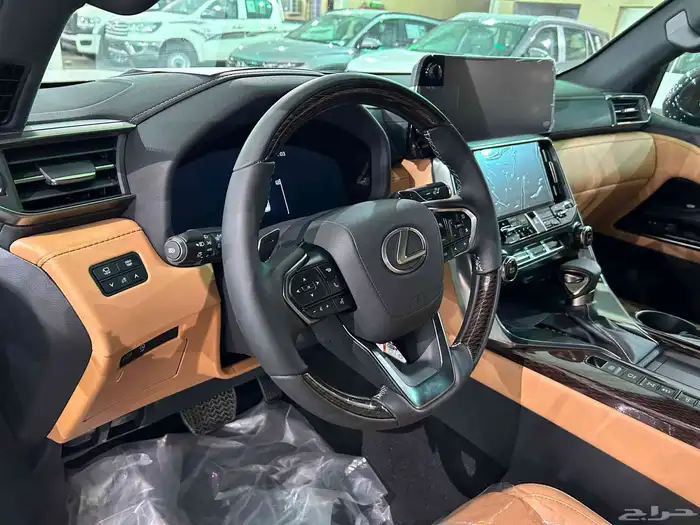 لكزس LX600BBموديل 2025سعودي 7