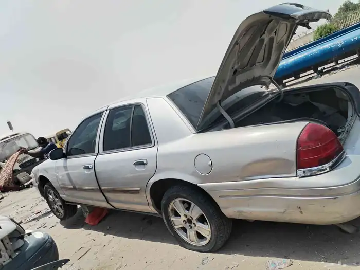 فورد فكتوريا 2010قطع غيار 2