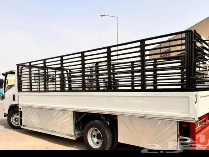 موجود دينا 5متر فى الرياض على اى اتجاه 0