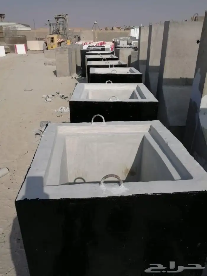 حواجز خرسانيه وزينة حدائق 3