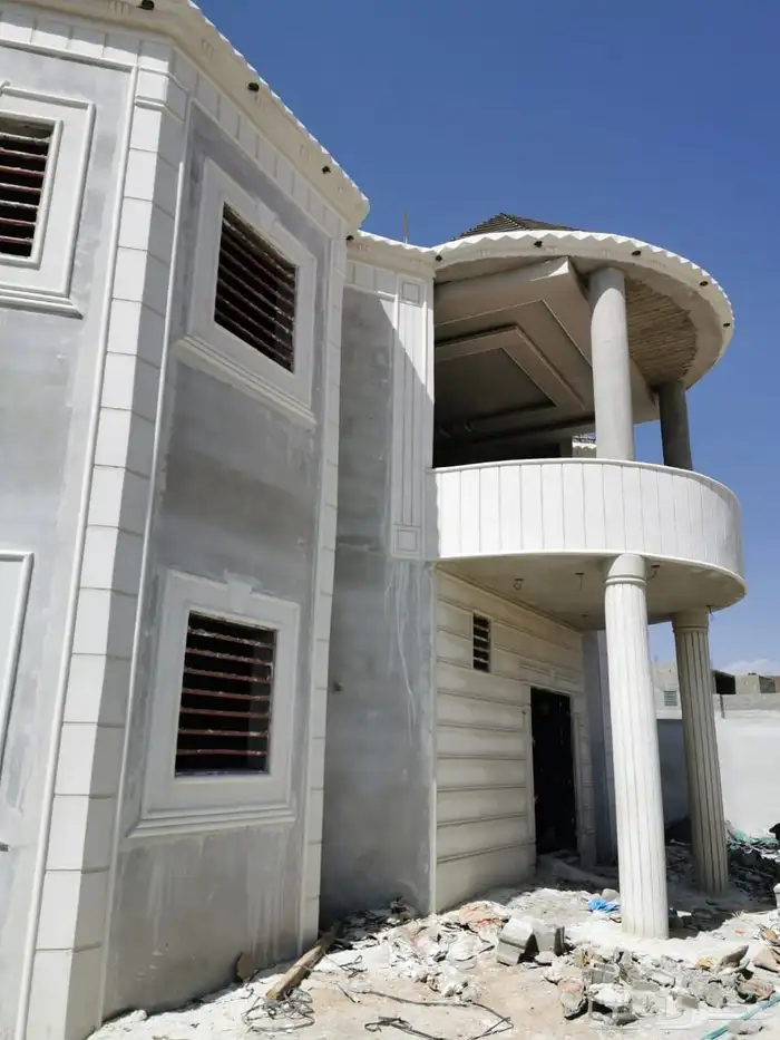 معلم لياسه ملونه وكسر رخام إسباني 1