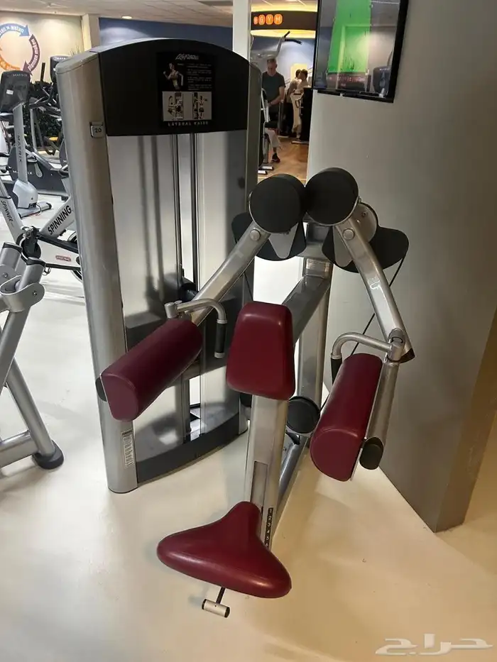 أمريكي مجدد لايف فتنس 4