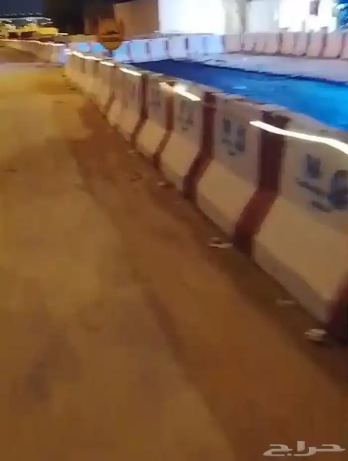 توريد حواجز خرسانيه مستخدمه 4