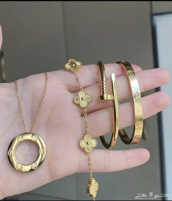 توفرت الجديد اطقم نسائي انيق الصور بسعر شامل ملحقات المار 9