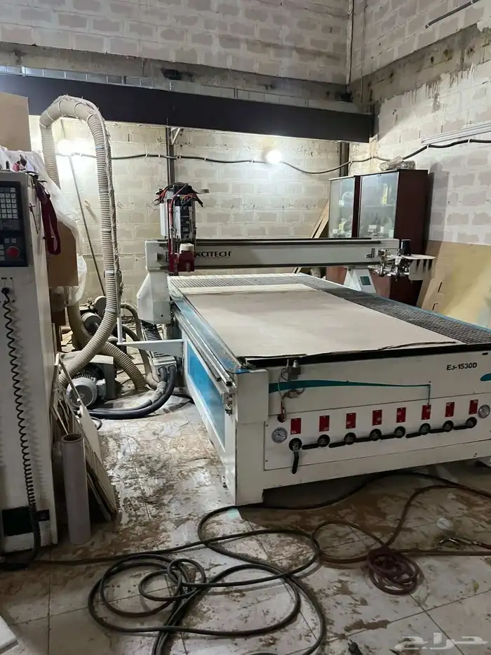 CNC راوتر 8 ريش الراس إيطالي والمواتر الشفط الفاكيوم ألماني 1