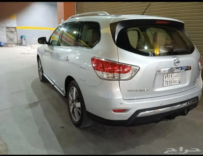 Nissan Pathfinder 3