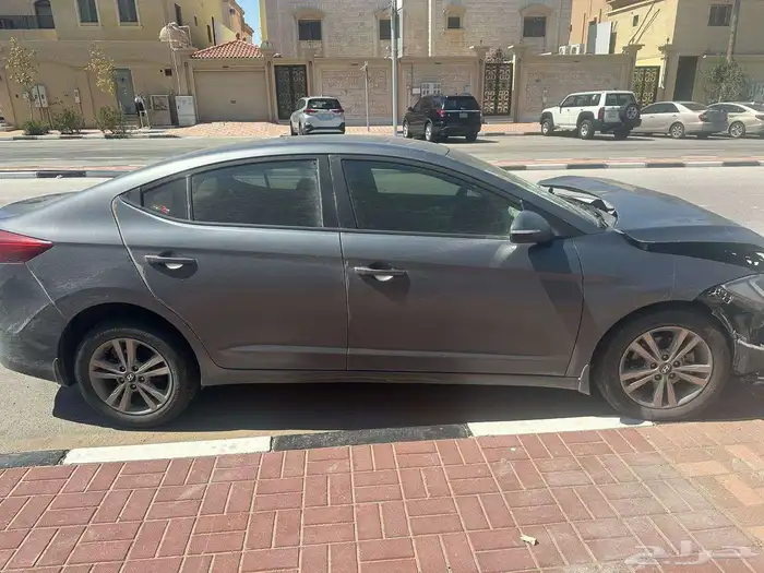 تشليح القحطاني لقطع غيار المستعملة يوجد توصيل لجميع أنحاء ال 4