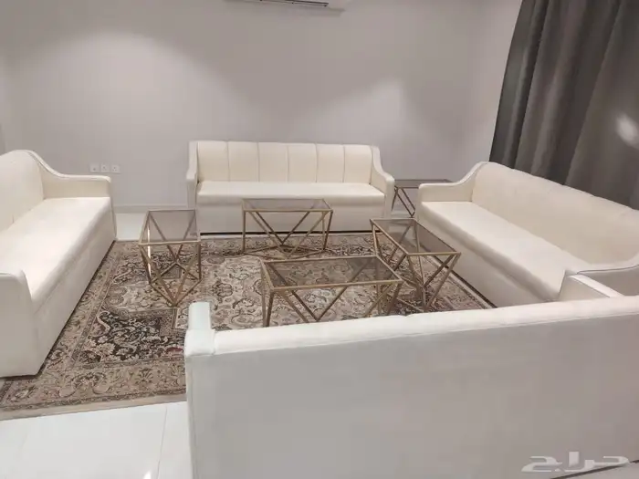 تأجير كراسي ملكي تأجير كراسي كنب ابيض وموخمل تأجير جلسات شعب 8
