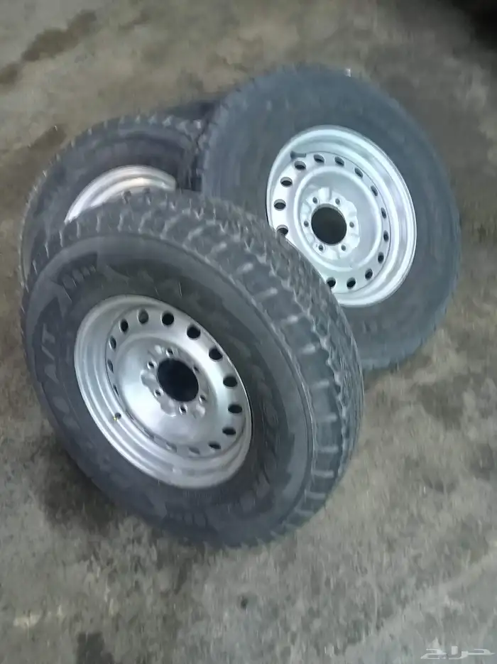 جنوط هلل سته مسمار صيني كفرات مقاس16   85   235 0
