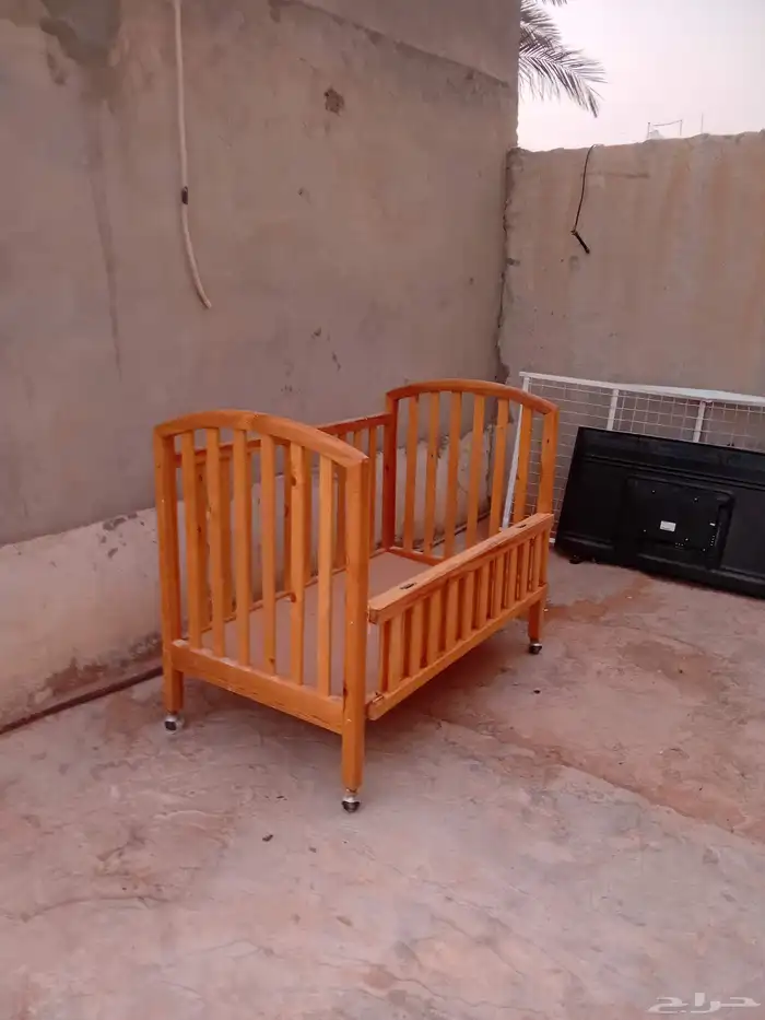 سرير اطفل للبيع 0