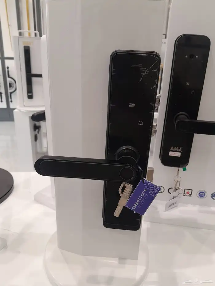 نجار أبواب فك وتركيب وتصليح وخزاين واثاث 1