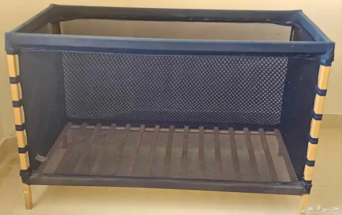 سرير اطفال ايكيا نظيف 0