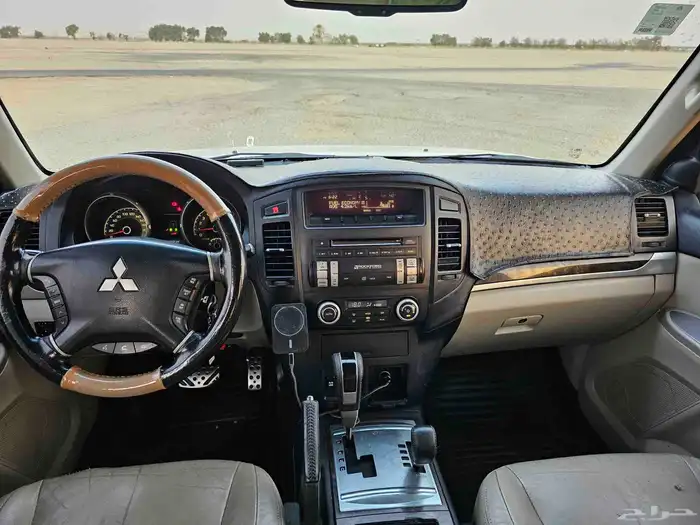 Mitsubishi Pajero 2010 V6 3.8 7