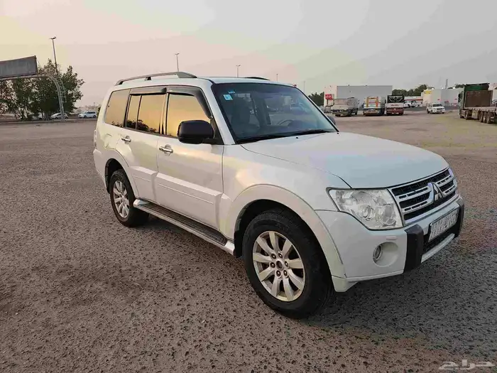 Mitsubishi Pajero 2010 V6 3.8 1