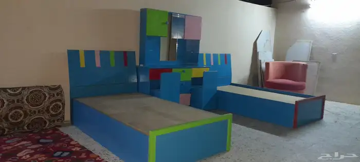 سرير اطفال عدد 2 تسريحة 2
