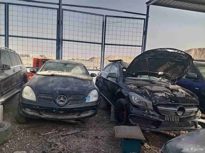 يوجد لدينا جميع انواع قطع غيار مرسيدس تشليح CLA45 4
