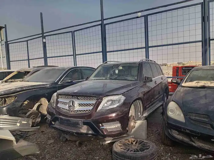 يوجد لدينا جميع انواع قطع غيار مرسيدس تشليح CLA45 6