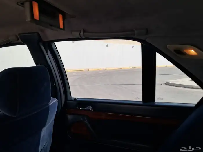 مرسيدس 300S مخزن 4