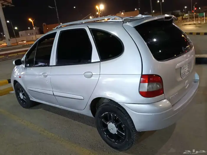 سياره رينو جميع الكماليات 1