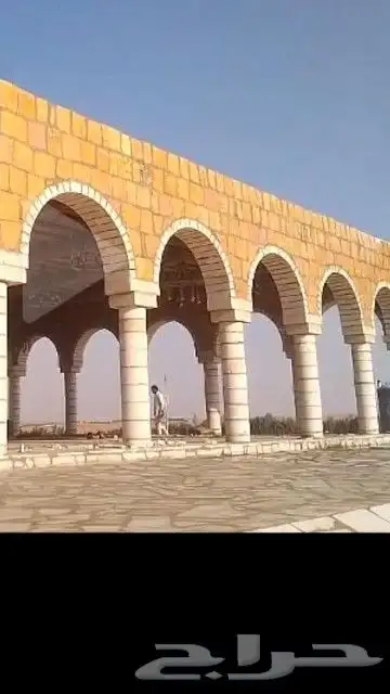 ابو ناصر التراث القديم بنيان حجر وبنيان بيت طين وسقوف 1