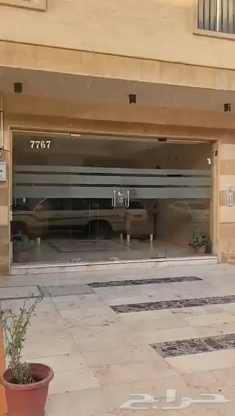 شقة للبيع مساحة ممتازة جدا بحي المروة 0