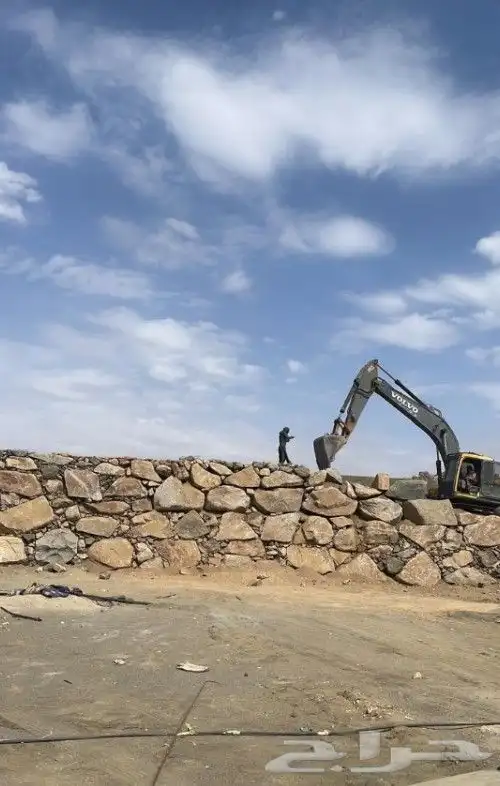 بوكلين لبنيان الحجر وبكلين لهدم المباني السكنيه 0