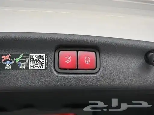 مرسيدس-بنز C300 2023 استيراد من كوريا - معرض العصيمي 16