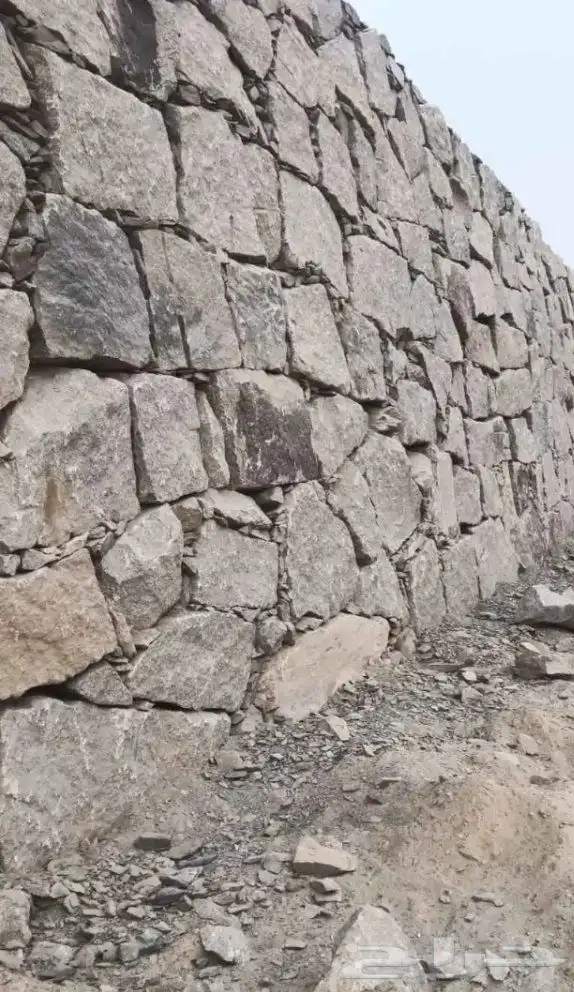 بوكلين لبنيان الحجر وبكلين لهدم المباني السكنيه 1