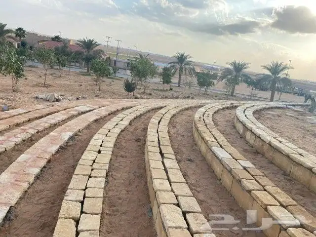 ابو ناصر التراث القديم بنيان حجر وبنيان بيت طين وسقوف 2