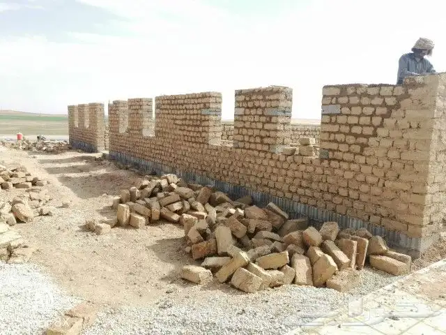ابو ناصر التراث القديم بنيان حجر وبنيان بيت طين وسقوف 9
