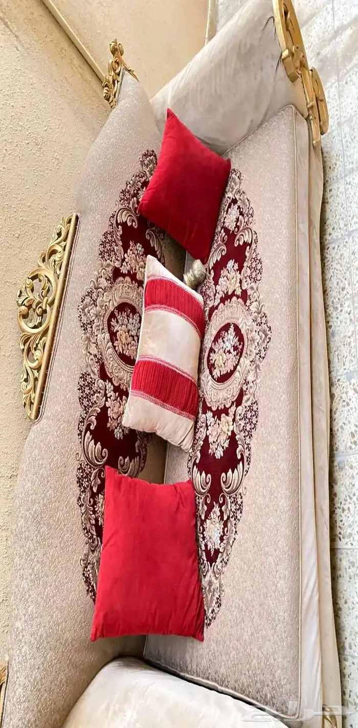 طقم كنب ملكي ثلاث كنبات 9افراد ممتازه وبسعر ممتازسعره النهائ 2