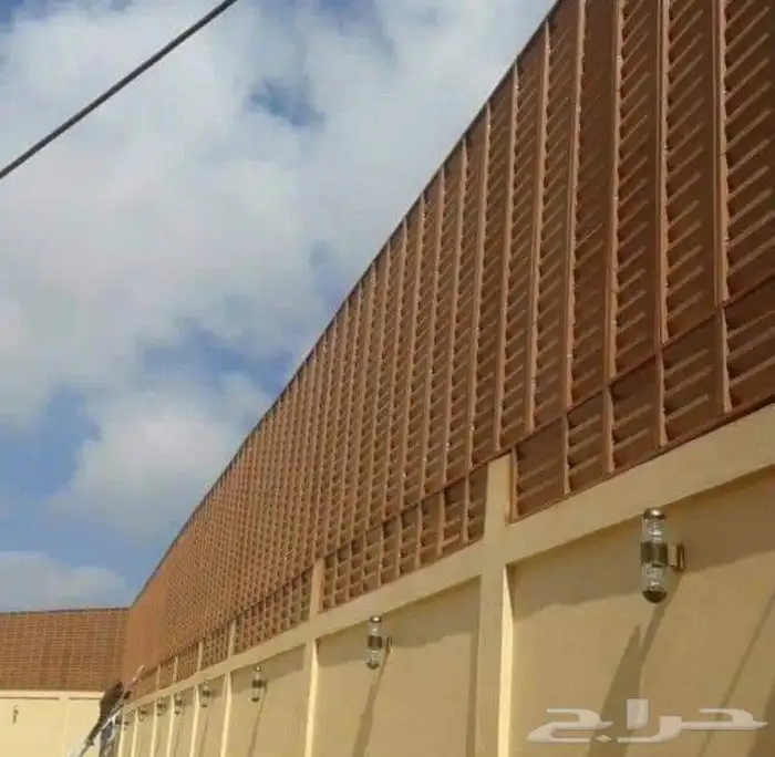 ساتر سواتر شينكو هنقر حديد خشب للحوش والتسوير وحماية البنا 1