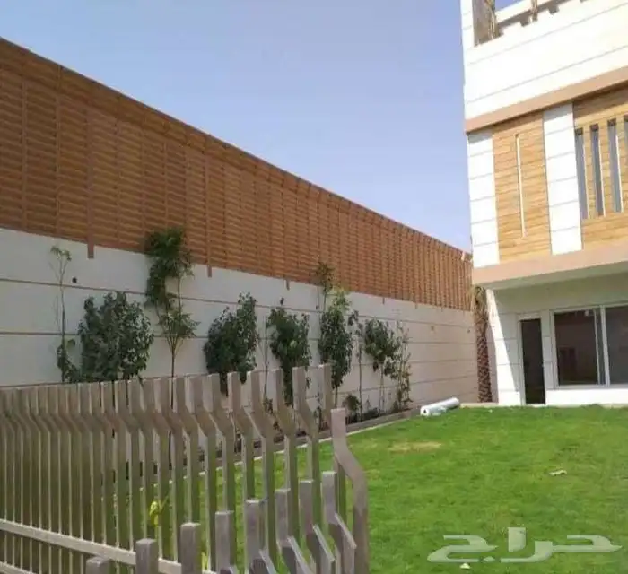 ساتر سواتر شينكو هنقر حديد خشب للحوش والتسوير وحماية البنا 2