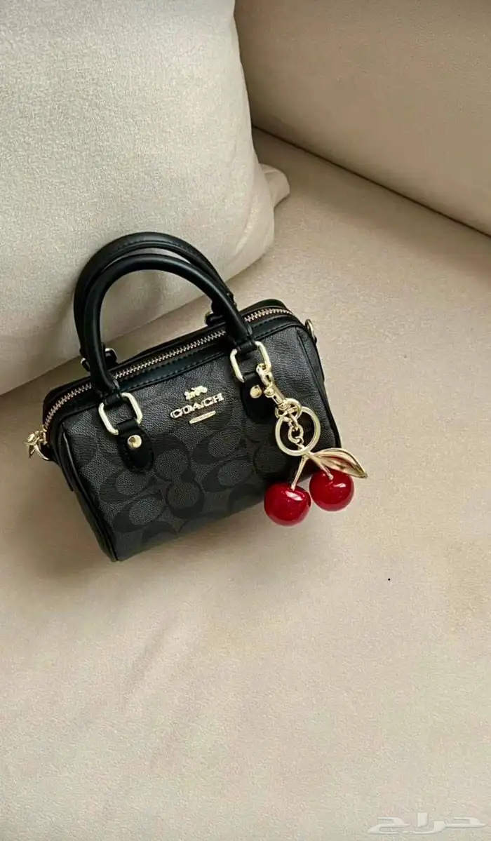 شنط كتف ويد وسفر وظهر نسائية رجالي ماستر 38
