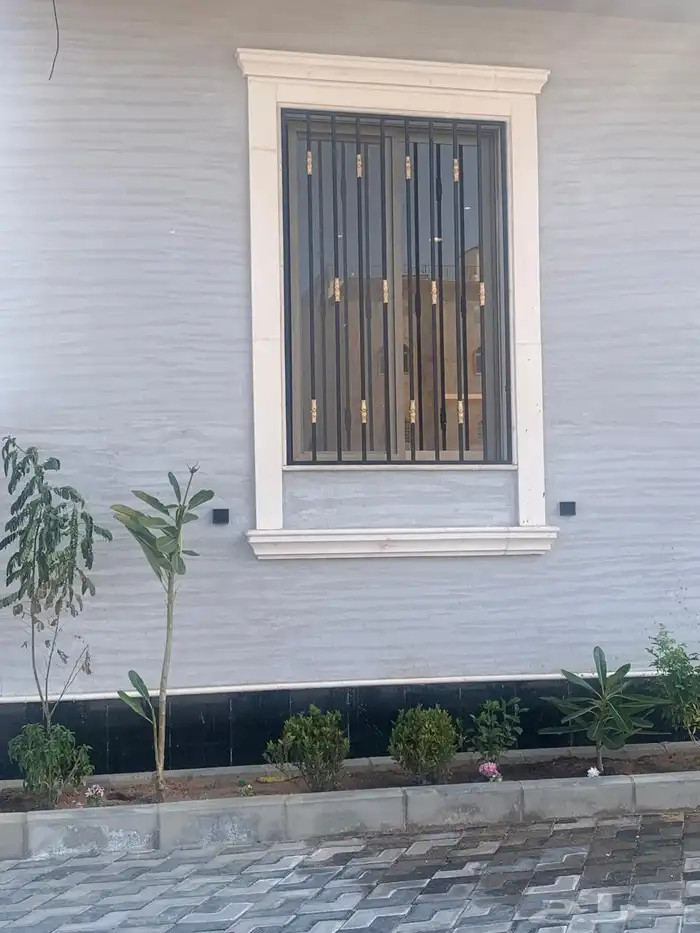 حداد ابوب شبكيك حديد زيجاج سكريت ابوب دكيور 3