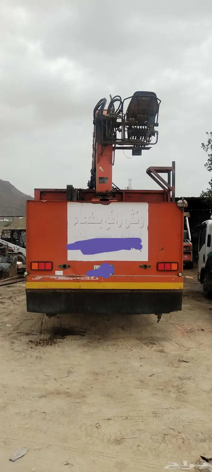للبيع ونش رافعة موديل 2003 ممشى 350 8