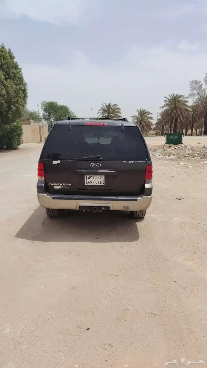 سياره فورد اكسبيديشن موديل 2005 0