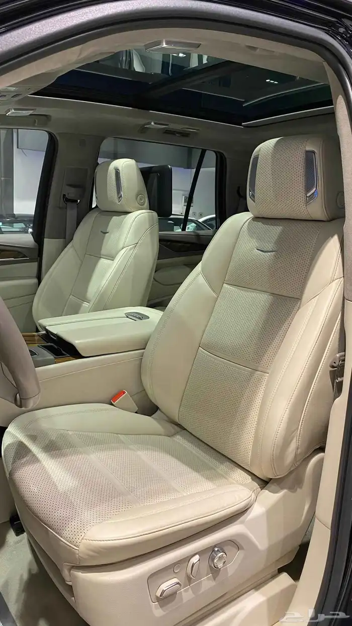 Cadillac Escalade Platinum 2022 عالضمان والصيانة المجانية 8