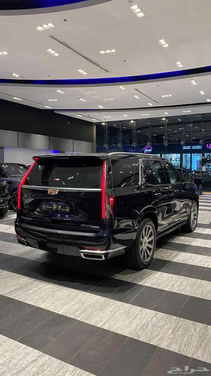 Cadillac Escalade Platinum 2022 عالضمان والصيانة المجانية 3