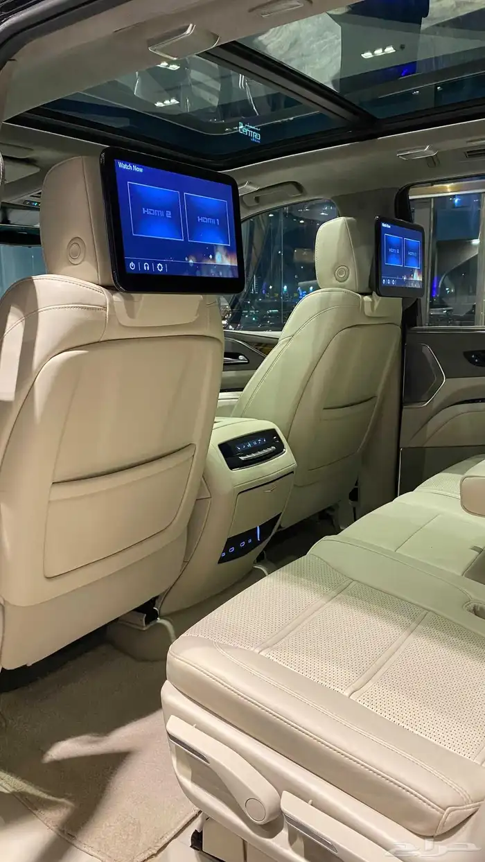 Cadillac Escalade Platinum 2022 عالضمان والصيانة المجانية 11
