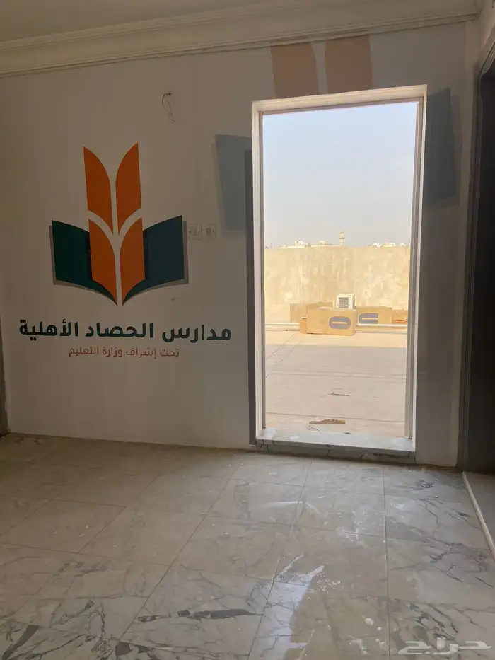 طباعة استيكرات للجدران بكافة المقاسات لوحات اكريلك 3