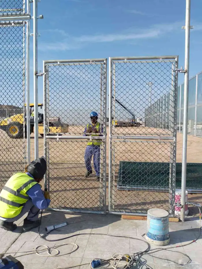 تركيب شبك سياج امنيه 4