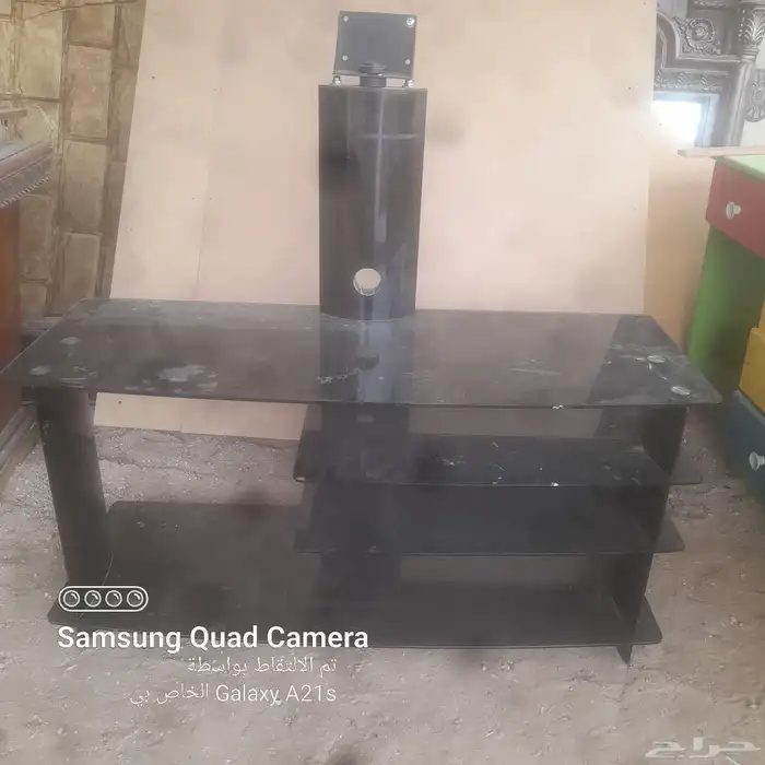 طاولة شاشة متعددة الاغراض.جميلة ونظيفة 0