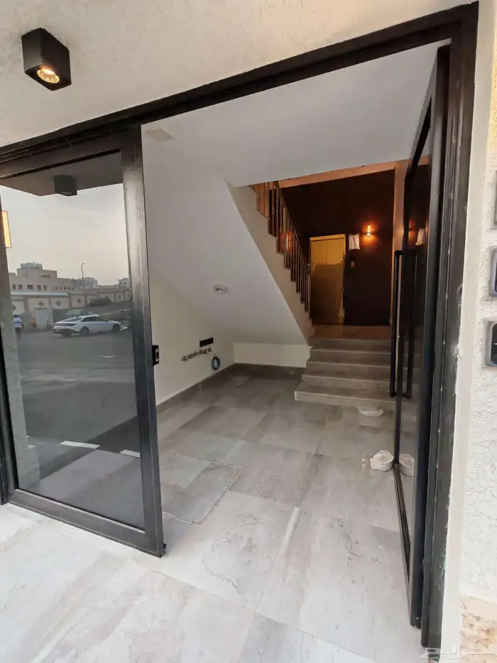 للبيع شقق تصميم فندفي vip بحي البديع   ابها بسعر 500 الف 1