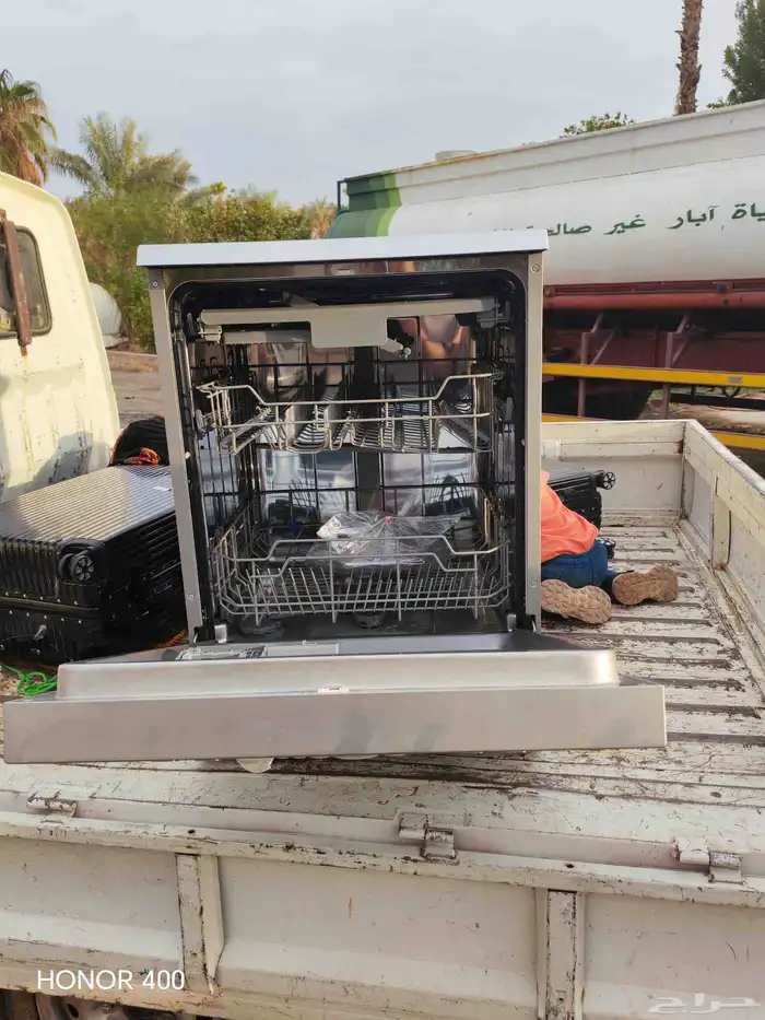 غسالة أطباق كيتشن لاين نضيفة جدا 2