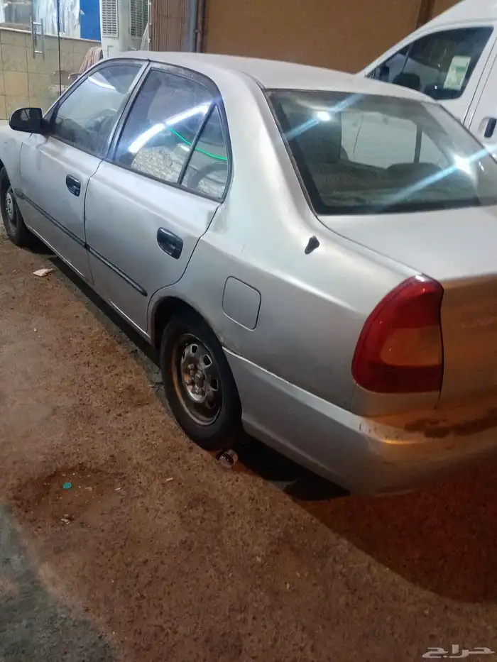 سياره اكسنت موديل 2002 الحالة جيد الاستماره و الفحص منتهي 4