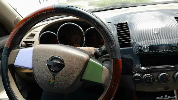 نيسان 0
