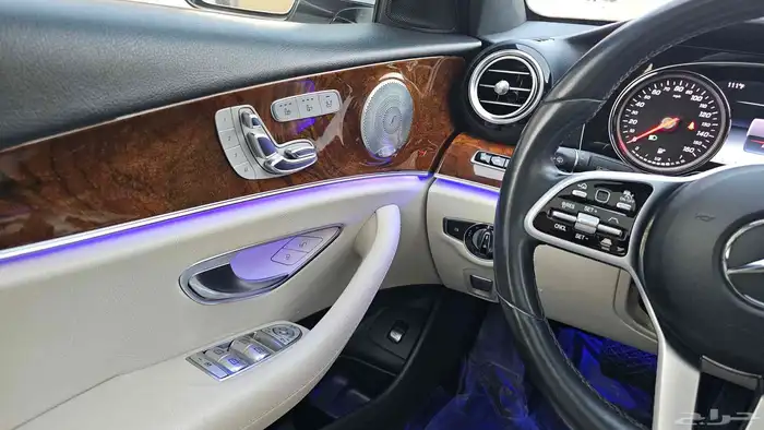 مرسيدس E450 V6 4MATIC 12